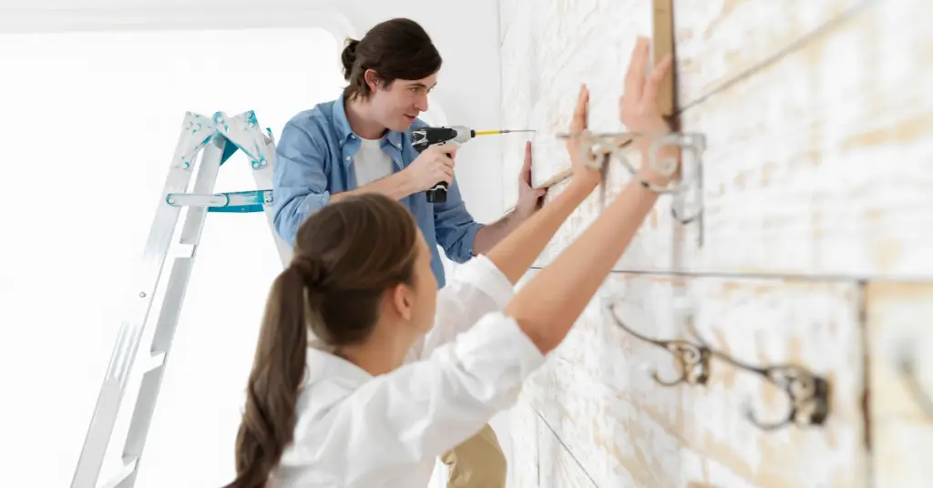 How do you become a home stager How do I start a home staging business